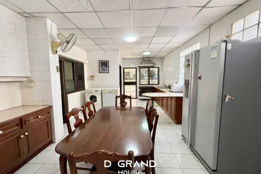 ขายบ้านเดี่ยว พื้นที่ใหญ่ ราคาสุดคุ้มค่า! ใน หมู่บ้านชลลดา สายไหม