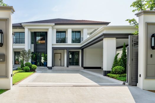 บ้านเดี่ยวพร้อมสระว่ายน้ำ สุด Exclusive แปลงเดียวใจกลางพระราม 9 ที่สุดแห่งทำเล และเป็นส่วนตัวเพียง 1 ยูนิต