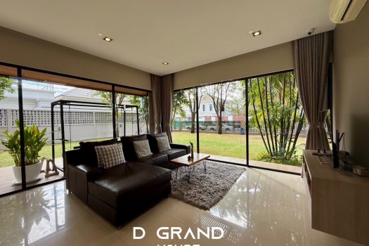 ขายบ้านหรู 2 ชั้น สไตล์ Modern Tropical ในหมู่บ้านปัญญาอินทรา