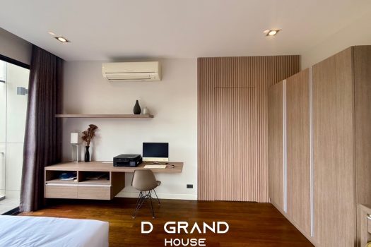 ขายบ้านหรู 2 ชั้น สไตล์ Modern Tropical ในหมู่บ้านปัญญาอินทรา