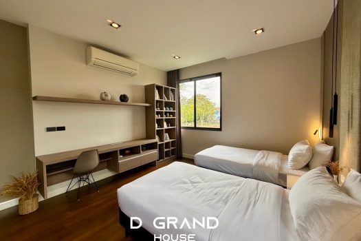 ขายบ้านหรู 2 ชั้น สไตล์ Modern Tropical ในหมู่บ้านปัญญาอินทรา