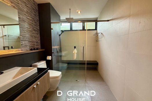 ขายบ้านหรู 2 ชั้น สไตล์ Modern Tropical ในหมู่บ้านปัญญาอินทรา