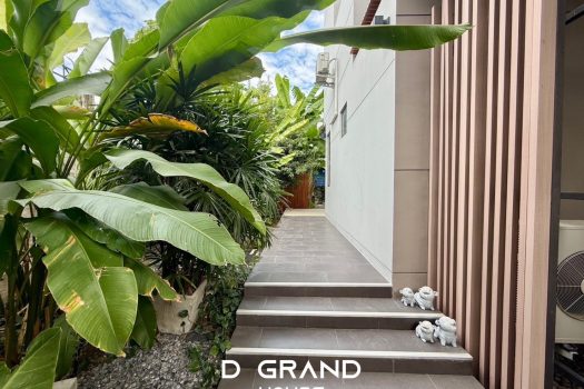 ขายบ้านหรู 2 ชั้น สไตล์ Modern Tropical ในหมู่บ้านปัญญาอินทรา