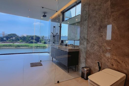 บ้านหรู 𝟯 ชั้น ริมทะเลสาบเมืองทองธานี โครงการ 𝗧𝗵𝗲 𝗟𝗮𝗸𝗲𝗻