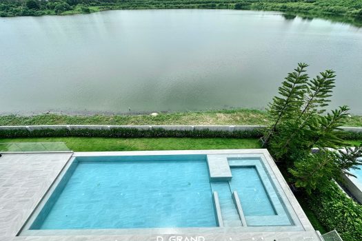 𝗟𝗮𝗸𝗲 𝗟𝗲𝗴𝗲𝗻𝗱 บางนา สุวรรณภูมิ บ้านหรูริมทะเลสาบ พร้อมสระว่ายน้ำ แปลงสุดท้าย ถ้าไม่อยากพลาดราคาสุดพิเศษเฉพาะ D Grand House