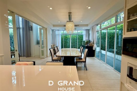 ปรับลดด่วน บ้านหรูซอยสุขุมวิท 𝟰𝟵 ทำเลดีมาก ราคาเพียง 𝟴𝟵 ล้านบาท.