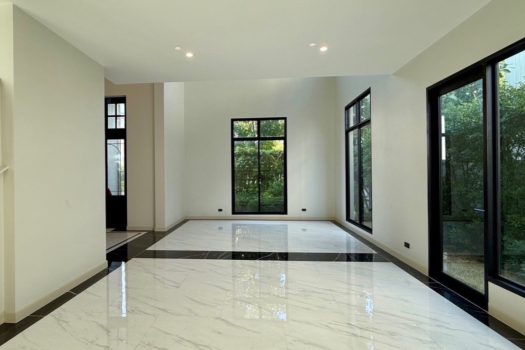 𝗛𝗢𝗧 𝗣𝗥𝗜𝗖𝗘: 𝗖𝗜𝗡𝗤 𝗥𝗢𝗬𝗔𝗟 𝗞𝗿𝘂𝗻𝗴𝘁𝗵𝗲𝗽 𝗞𝗿𝗲𝗲𝘁𝗵𝗮 บ้านหรูบนทำเลสุดฮิต!