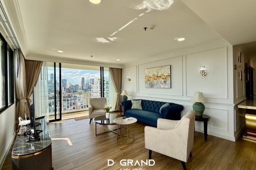 Newly Renovated fully-furnished 2-Bedroom with Stunning Views Near BTS Nana