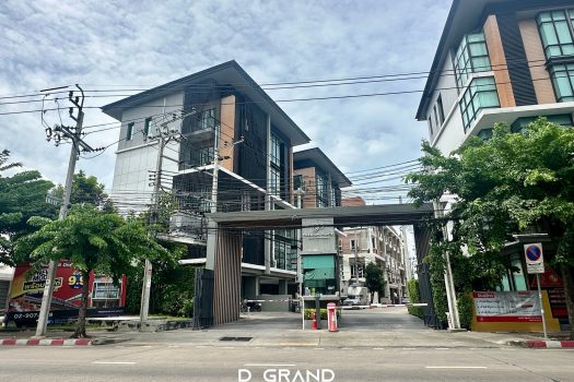 𝗣𝗿𝗲𝗺𝗶𝘂𝗺 𝗽𝗹𝗮𝗰𝗲 เอกมัย รามอินทรา 𝟮 สุคนธสวัสดิ์ 𝗛𝗼𝗺𝗲 𝗢𝗳𝗳𝗶𝗰𝗲 สุดหรู แปลงมุม พร้อมลิฟท์ ในทำเลเยี่ยม