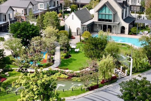 สัมผัสชีวิตเหนือระดับที่ “สราญสิริ แกรนเด พุทธมณฑล สาย 𝟯”