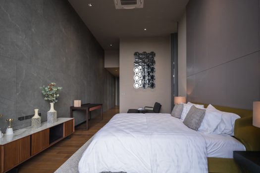 บ้านเดี่ยว สไตล์ Unique Modern 3 ชั้น ซอยนาคนิวาส 20 บ้านใหม่ แต่งสวยมาก พร้อมสระว่ายน้ำในตัวและลิฟท์