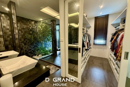 ปรับลดด่วน บ้านหรูซอยสุขุมวิท 𝟰𝟵 ทำเลดีมาก ราคาเพียง 𝟴𝟵 ล้านบาท.