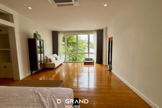 ปรับลดด่วน บ้านหรูซอยสุขุมวิท 𝟰𝟵 ทำเลดีมาก ราคาเพียง 𝟴𝟵 ล้านบาท.