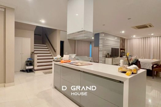 บ้านหรูหลังมุมในราคาสุดคุ้มค่า “ลดาวัลย์ ราชพฤกษ์-ปิ่นเกล้า” !