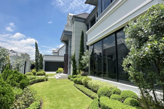 คฤหาสน์หรูหลังใหญ่ ตำแหน่งที่ดีและสวยที่สุดในโครงการนาราสิริ พหล วัชรพล