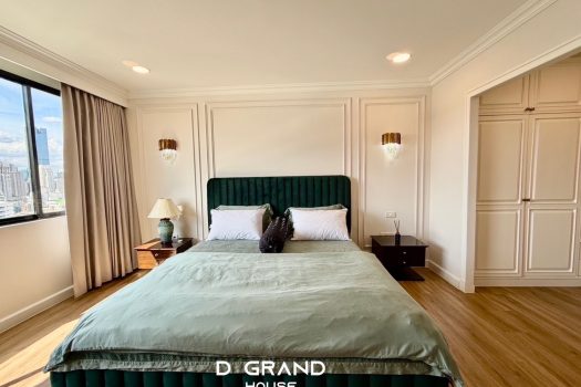 Newly Renovated fully-furnished 2-Bedroom with Stunning Views Near BTS Nana