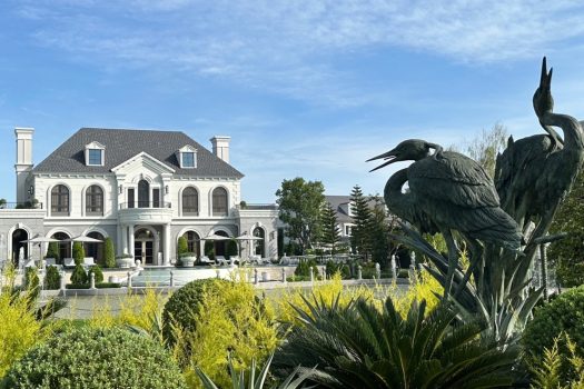 “ณริณสิริ พระราม 9 – กรุงเทพกรีฑา” บ้านที่งดงามเหนือกาลเวลา ด้วยบรรยากาศ Lakeside Elegance