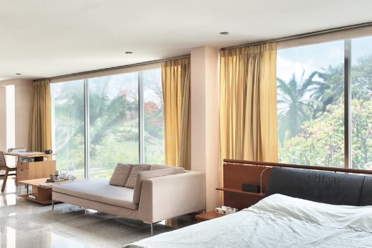 บ้านหรูในสนามกอล์ฟ วิวทะเลสาบ ทำเลดี ฮวงจุ้ยรับทรัพย์ พื้นที่ใช้สอยจัดเต็ม 1,000 ตร.ม. คุ้มเกินไปไหม!