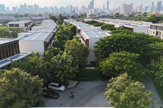 “𝗣𝗮𝗿𝗸 𝗛𝗲𝗿𝗶𝘁𝗮𝗴𝗲 𝗣𝗮𝘁𝘁𝗮𝗻𝗮𝗸𝗮𝗻” ตอบโจทย์ได้อย่างตรงใจ! บ้าน 𝟯 ชั้น สไตล์ 𝗟𝘂𝘅𝘂𝗿𝘆