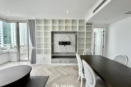 𝗙𝗼𝗿 𝗦𝗮𝗹𝗲: 𝗠𝗮𝗻𝗵𝗮𝘁𝘁𝗮𝗻 𝗖𝗵𝗶𝗱𝗹𝗼𝗺 Pet Friendly Condo ใจกลางเมือง