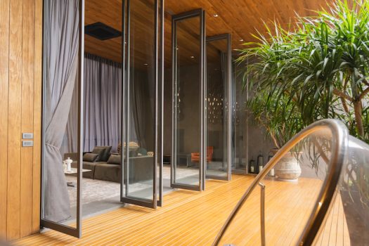 บ้านเดี่ยว สไตล์ Unique Modern 3 ชั้น ซอยนาคนิวาส 20 บ้านใหม่ แต่งสวยมาก พร้อมสระว่ายน้ำในตัวและลิฟท์