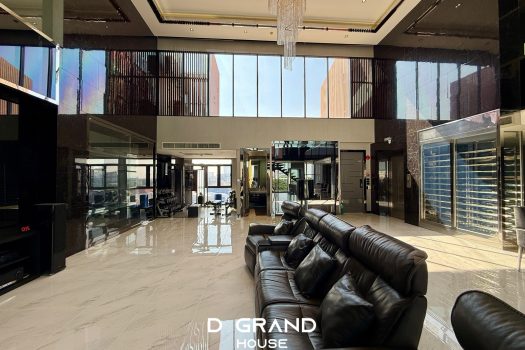 𝗨𝗟𝗧𝗥𝗔 𝗟𝗨𝗫𝗨𝗥𝗬 𝗣𝗢𝗢𝗟 𝗩𝗜𝗟𝗟𝗔 𝟲 ชั้น