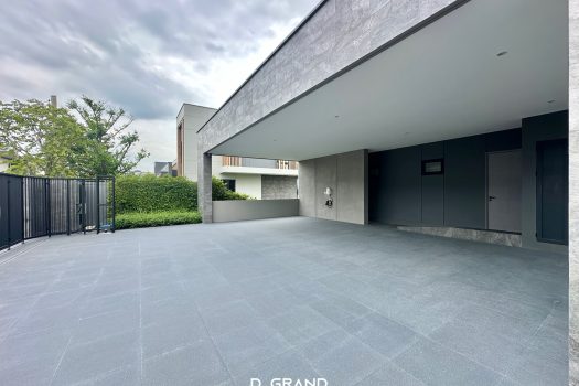 𝗟𝗮𝗸𝗲 𝗟𝗲𝗴𝗲𝗻𝗱 บางนา สุวรรณภูมิ บ้านหรูริมทะเลสาบ พร้อมสระว่ายน้ำ แปลงสุดท้าย ถ้าไม่อยากพลาดราคาสุดพิเศษเฉพาะ D Grand House