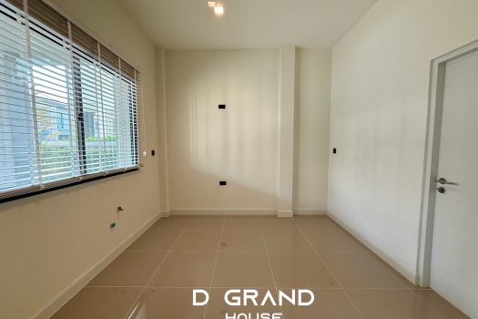 ขายด่วน! บ้านหรู 𝐆𝐫𝐚𝐧𝐝 𝐁𝐚𝐧𝐠𝐤𝐨𝐤 𝐁𝐨𝐮𝐥𝐞𝐯𝐚𝐫𝐝 กรุงเทพกรีฑา ในราคาสุดพิเศษ ถูกกว่าโครงการ !