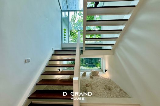 ปรับลดด่วน บ้านหรูซอยสุขุมวิท 𝟰𝟵 ทำเลดีมาก ราคาเพียง 𝟴𝟵 ล้านบาท.