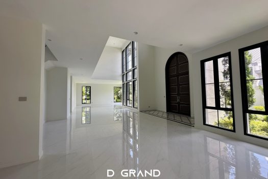 คฤหาสน์หรูหลังใหญ่ ตำแหน่งที่ดีและสวยที่สุดในโครงการนาราสิริ พหล วัชรพล