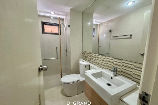 อาคารพาณิชย์ ใจกลางเมืองทอง 2 ห้องติดกัน ทำเลดีมาก