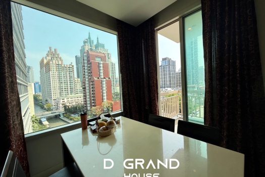 Hot Deal! Luxury 2BR Condo in Chidlom – Below Market Price!