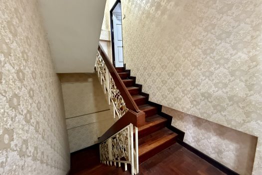 ขายด่วน ตึกแถว 3.5 ชั้น ซอยสิรินธร 4 ทำเลทอง ใกล้รถไฟฟ้าบางบำหรุ 100 เมตร!