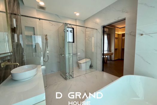 ขาย/ให้เช่า บ้านหรู 𝗡𝗮𝗻𝘁𝗮𝘄𝗮𝗻 พระราม 𝟵 กรุงเทพกรีฑาตัดใหม่ บ้านแปลงมุม ติดสวน แต่งสวย พร้อมสระว่ายน้ำ