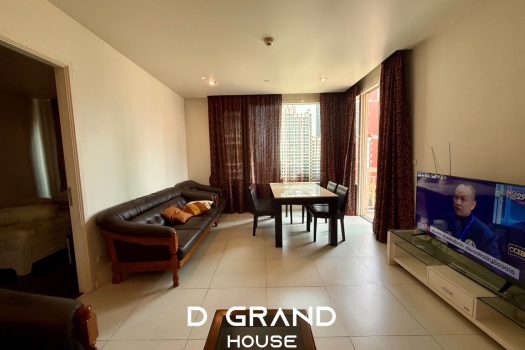 Hot Deal! Luxury 2BR Condo in Chidlom – Below Market Price!