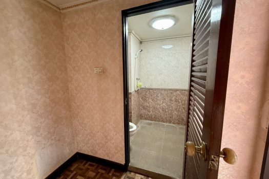 ขายด่วน ตึกแถว 3.5 ชั้น ซอยสิรินธร 4 ทำเลทอง ใกล้รถไฟฟ้าบางบำหรุ 100 เมตร!