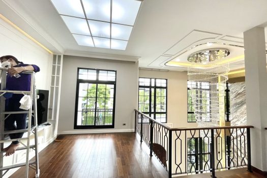 คฤหาสน์หรู ลดพิเศษ 4 ล้าน! โอกาสสุดท้ายก่อนหลุดมือ “𝗧𝗵𝗲 𝗣𝗮𝗹𝗮𝘇𝘇𝗼 ปิ่นเกล้า”