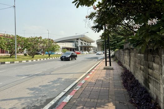 ขายด่วน ตึกแถว 3.5 ชั้น ซอยสิรินธร 4 ทำเลทอง ใกล้รถไฟฟ้าบางบำหรุ 100 เมตร!