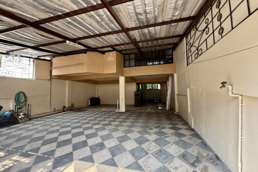 ขายด่วน ตึกแถว 3.5 ชั้น ซอยสิรินธร 4 ทำเลทอง ใกล้รถไฟฟ้าบางบำหรุ 100 เมตร!