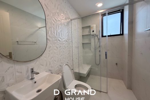 ขาย/ให้เช่า บ้านหรู 𝗡𝗮𝗻𝘁𝗮𝘄𝗮𝗻 พระราม 𝟵 กรุงเทพกรีฑาตัดใหม่ บ้านแปลงมุม ติดสวน แต่งสวย พร้อมสระว่ายน้ำ