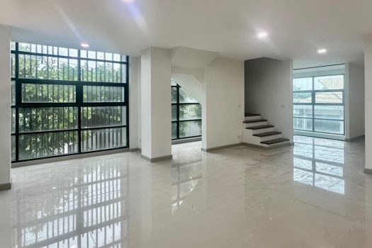 Luxury Home Office แปลงมุม พร้อมลิฟต์ @ Premium Place เอกมัย-รามอินทรา 2 สุคนธสวัสดิ์