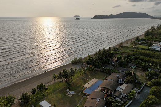 𝗖𝗛𝗔𝗡 𝗣𝗿𝗶𝘃𝗮𝘁𝗲 𝗥𝗲𝘀𝗼𝗿𝘁 – รีสอร์ทหรูติดทะเล บรรยากาศส่วนตัว