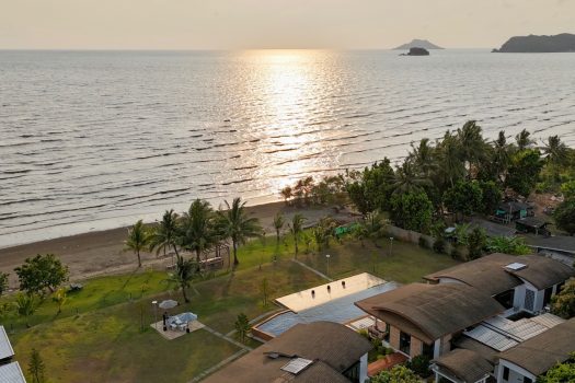 𝗖𝗛𝗔𝗡 𝗣𝗿𝗶𝘃𝗮𝘁𝗲 𝗥𝗲𝘀𝗼𝗿𝘁 – รีสอร์ทหรูติดทะเล บรรยากาศส่วนตัว
