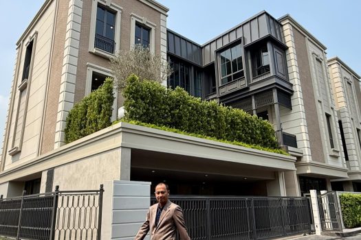 𝐒𝐭𝐞𝐩 𝐈𝐧𝐬𝐢𝐝𝐞 𝐘𝐨𝐮𝐫 𝐃𝐫𝐞𝐚𝐦 𝐇𝐨𝐦𝐞 – 𝐑𝐞𝐬𝐞𝐫𝐯𝐞 𝐘𝐨𝐮𝐫 𝐄𝐱𝐜𝐥𝐮𝐬𝐢𝐯𝐞 𝐕𝐢𝐞𝐰𝐢𝐧𝐠 𝐓𝐨𝐝𝐚𝐲