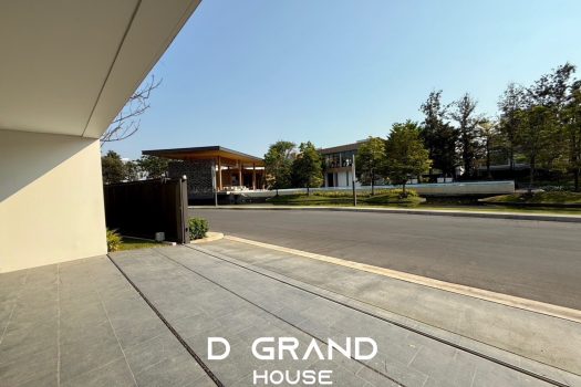 โครงการบ้านเดี่ยวสุดหรู จาก 𝗟𝗮𝗻𝗱 & 𝗛𝗼𝘂𝘀𝗲𝘀 ทำเลดี ติดสนามกอล์ฟ