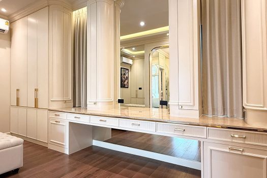 บ้านหรูวิวสนามกอล์ฟ – โครงการเศรษฐสิริ กรุงเทพฯ-ปทุมธานี