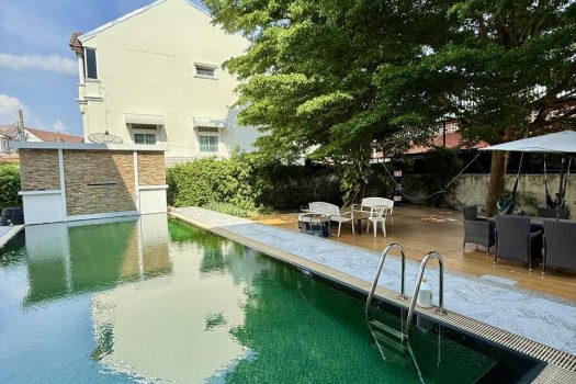 บ้านเดี่ยว ที่ดิน 1 ไร่ใจกลางเมือง 3.5 กม. จากศิริราช 2 หลังในรั้วเดียว