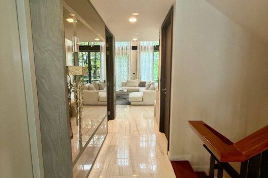 𝗥𝗮𝗿𝗲 𝗶𝘁𝗲𝗺 ใจกลางสุขุมวิท — ทาวน์โฮมหรู 𝟰.𝟱 ชั้น โครงการ 𝗤𝘂𝗮𝗿𝘁𝗲𝗿 𝟯𝟭 โครงการหรู สุด 𝗣𝗿𝗶𝘃𝗮𝘁𝗲 สำหรับ 𝟮𝟬 ครอบครัว พร้อมลิฟต์ส่วนตัว