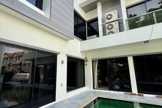 บ้านเดี่ยว ที่ดิน 1 ไร่ใจกลางเมือง 3.5 กม. จากศิริราช 2 หลังในรั้วเดียว