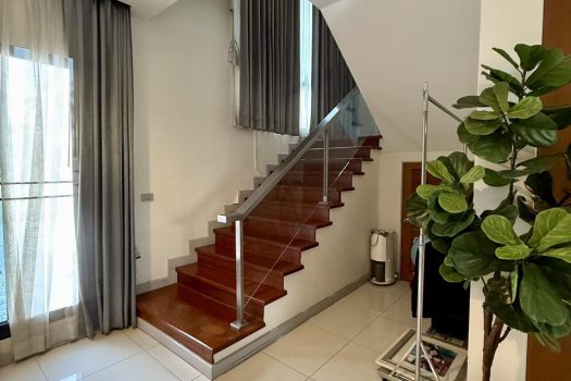 บ้านเดี่ยว ที่ดิน 1 ไร่ใจกลางเมือง 3.5 กม. จากศิริราช 2 หลังในรั้วเดียว